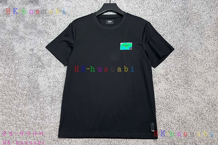 NEW 펜디 반팔티 신상 F 417702