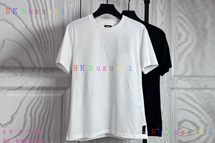 NEW 펜디 반팔티 신상 F 417703