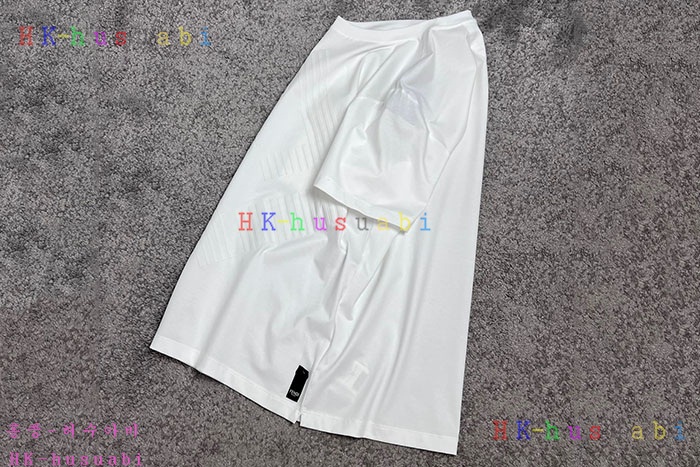 NEW 펜디 반팔티 신상 F 417703