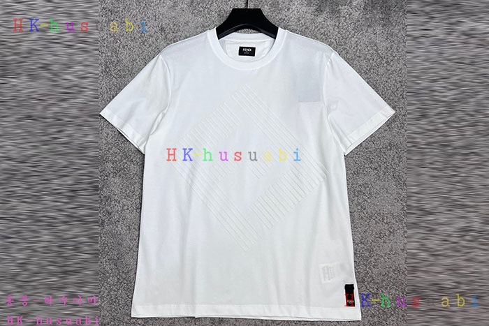 NEW 펜디 반팔티 신상 F 417703