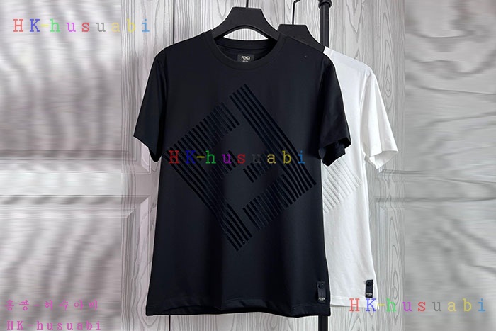 NEW 펜디 반팔티 신상 F 417704
