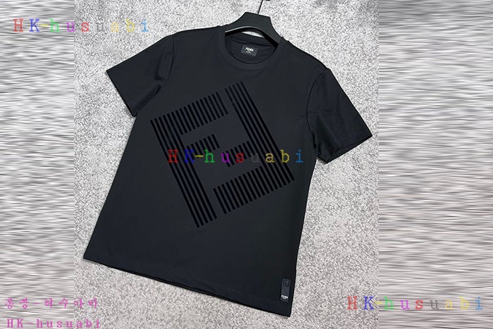NEW 펜디 반팔티 신상 F 417704