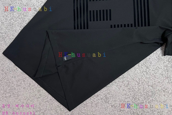 NEW 펜디 반팔티 신상 F 417704