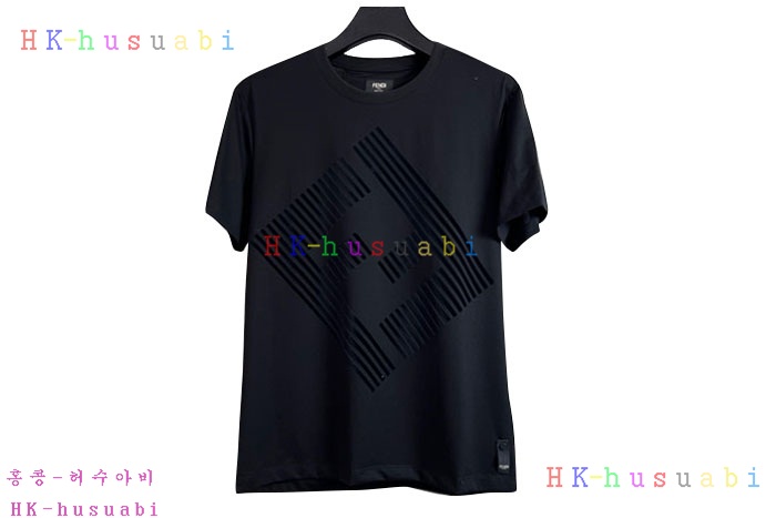 NEW 펜디 반팔티 신상 F 417704