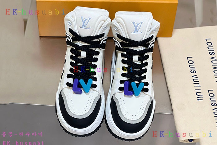 NEW 루이비통 신발 신상 LV 7441701