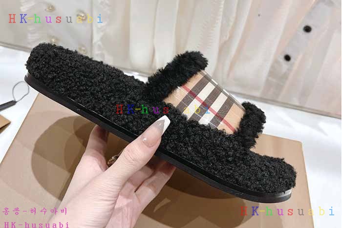 NEW 버버리 신발  신상 B 2528001