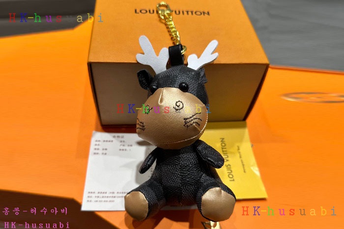 NEW 루이비통 키링 백참 신상 LV 4417019