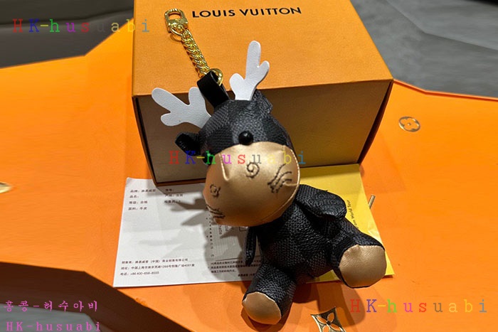 NEW 루이비통 키링 백참 신상 LV 4417019