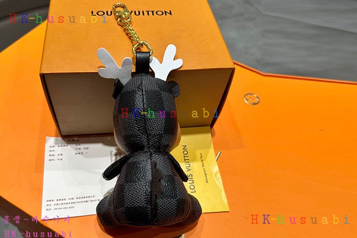 NEW 루이비통 키링 백참 신상 LV 4417019