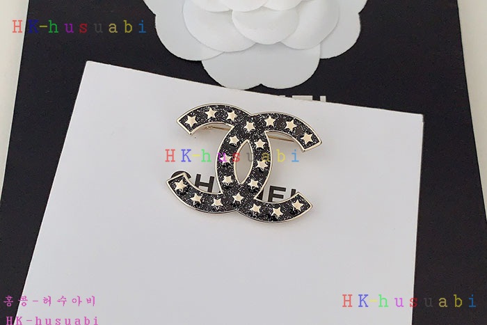 NEW 샤넬 브로치 신상 C  2408808