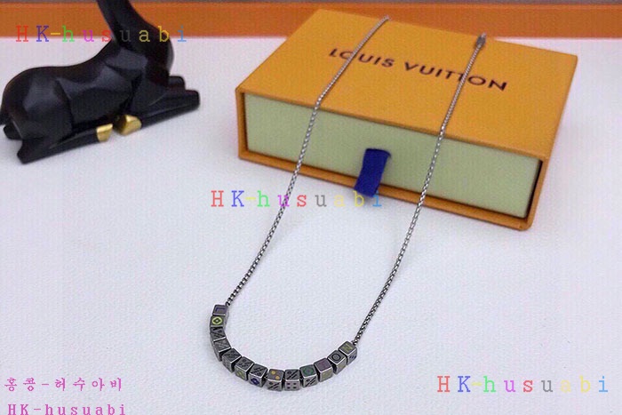 NEW 루이비통 목걸이 신상 LV 4417006