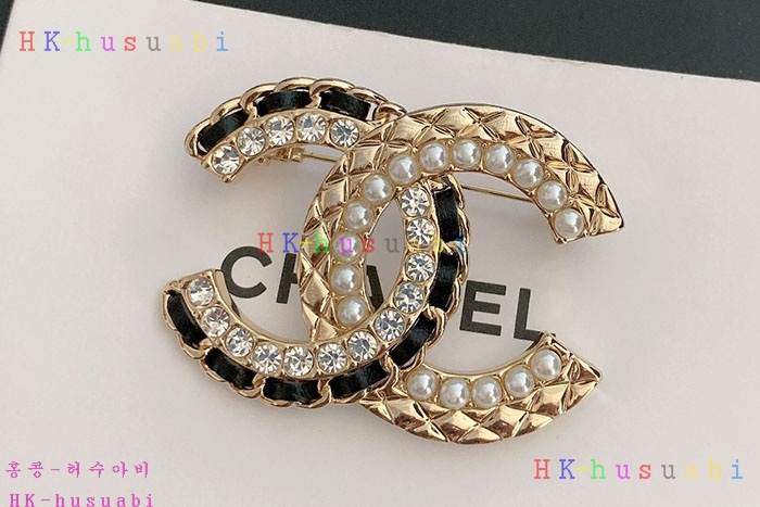 NEW 샤넬 브로치 신상 C  2408822