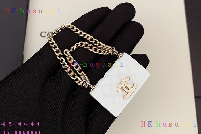 NEW 샤넬 브로치 신상 C  2408831
