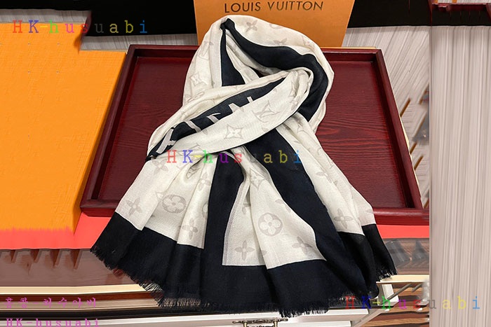 NEW 루이비통 스카프 신상 L 9745043