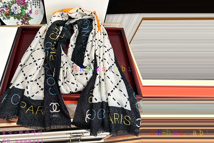 NEW 샤넬 스카프 신상 C 82890