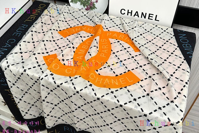 NEW 샤넬 스카프 신상 C 82890
