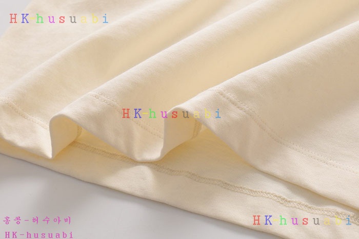 NEW 구찌 반팔티 신상 GU 685526