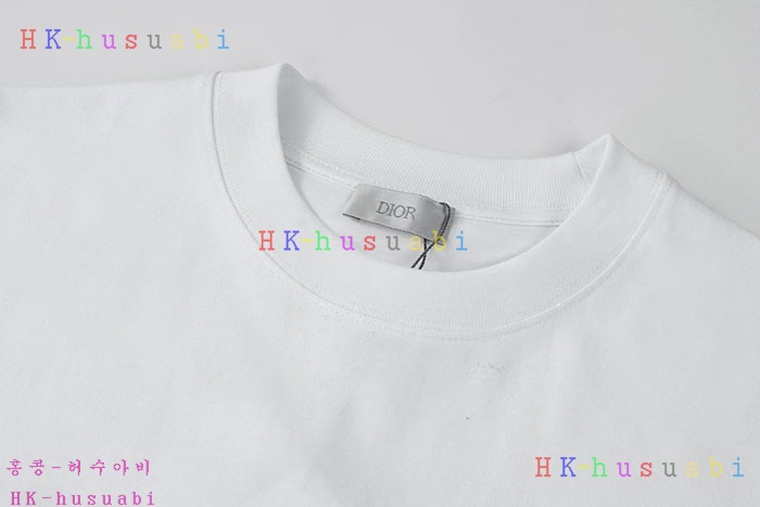 NEW 디올 반팔티 신상 DR 669015