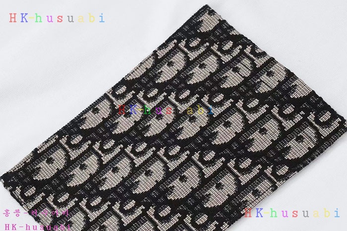 NEW 디올 반팔티 신상 DR 669015