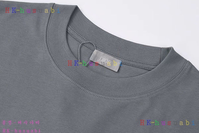 NEW 디올 반팔티 신상 DR 669018