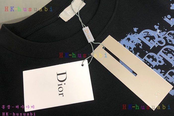 NEW 디올 반팔티 신상 DR 669027
