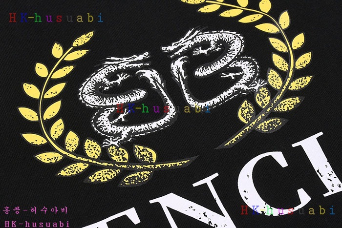 NEW 발렌시아가 반팔티 신상 B 1142563