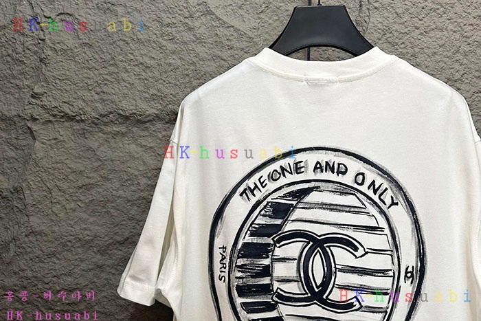 NEW 샤넬 반팔티 신상 C 223228