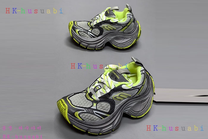 NEW 발렌시아가 스니커즈 신상 B 558002