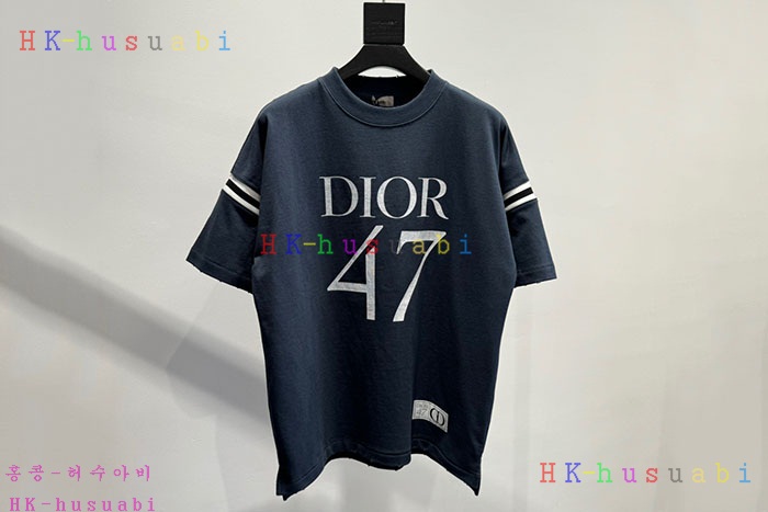 NEW 디올 반팔티 신상 DR 228555
