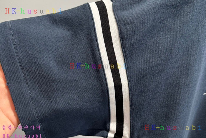 NEW 디올 반팔티 신상 DR 228555