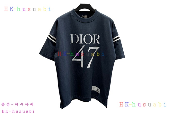 NEW 디올 반팔티 신상 DR 228555