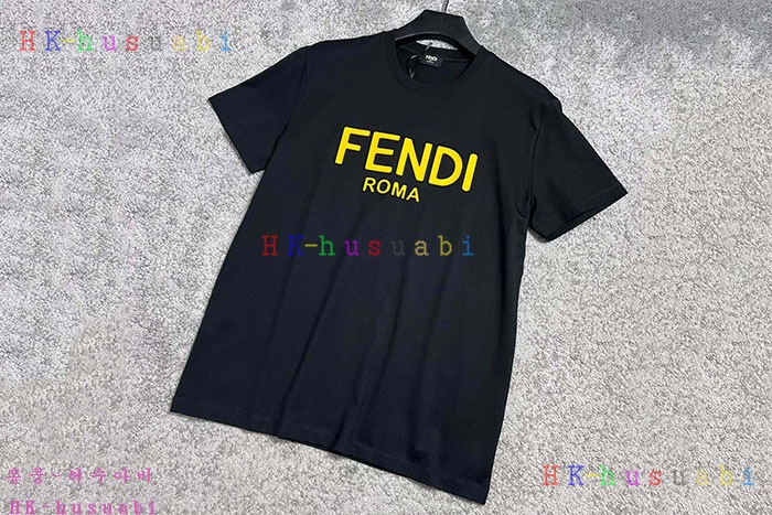 NEW 펜디 반팔티 신상 F 190042