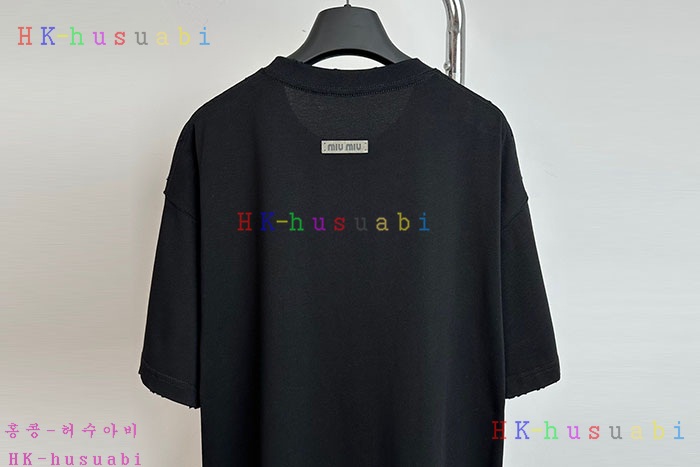 NEW 미우미우 반팔티 신상 MU 895501