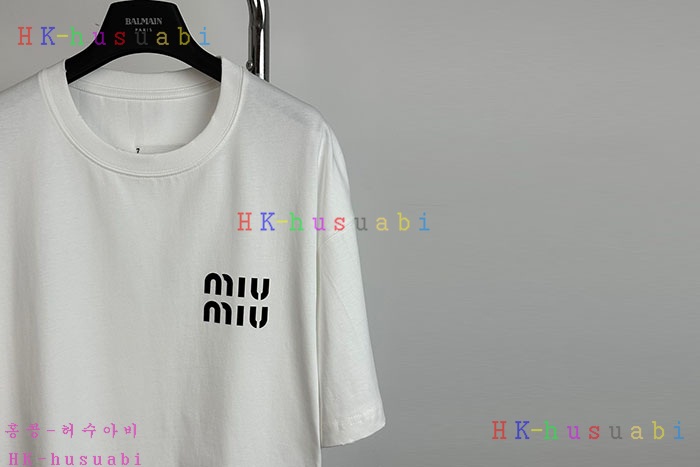 NEW 미우미우 반팔티 신상 MU 895502