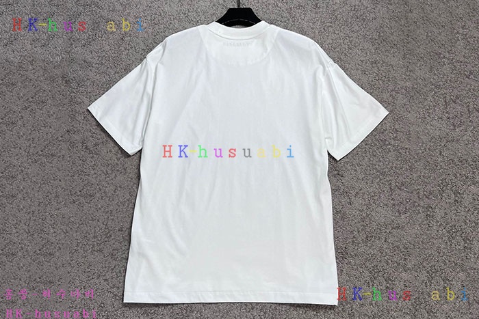 NEW 버버리 반팔티 신상 BB 6689014