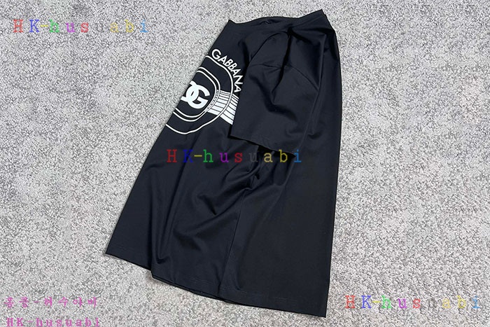 NEW 돌체앤가바나 반팔티 신상 DG 580014