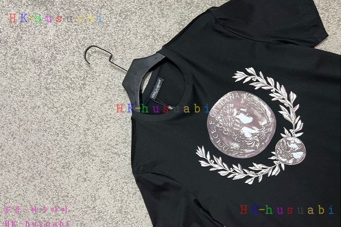 NEW 돌체앤가바나 반팔티 신상 DG 580017