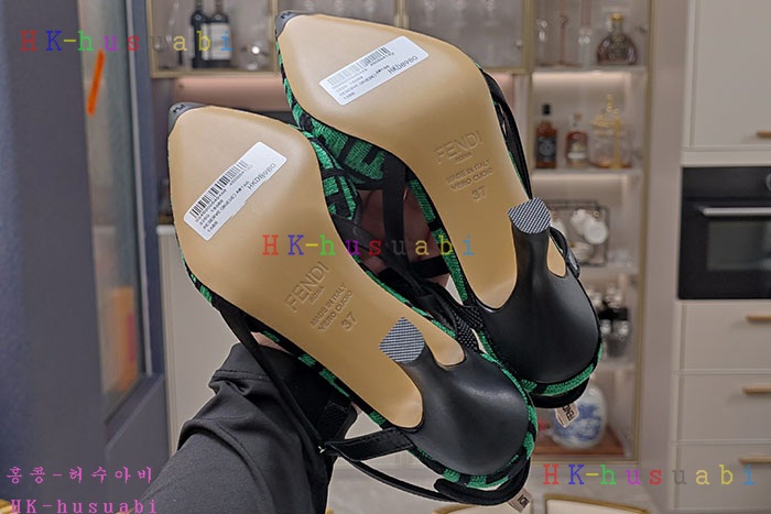 NEW 펜디 신발 신상 FD 6885050