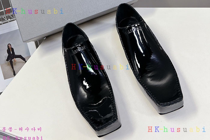 NEW 발렌시아가 신발 신상 B 66800