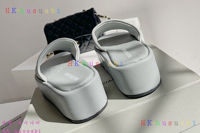 NEW 발렌시아가 샌들 신상 B 669950