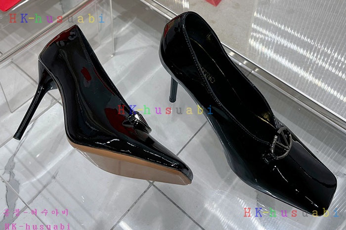 NEW 발렌티노 샌들 신상 V 2660015