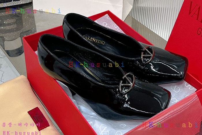 NEW 발렌티노 샌들 신상 V 2660015