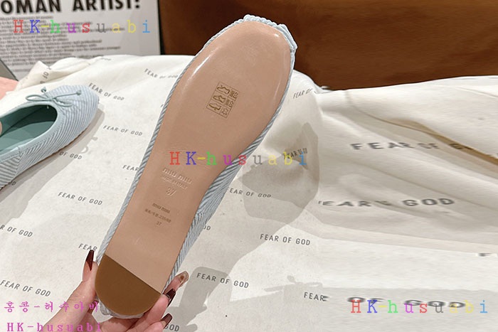 NEW 미우미우 신발 신상 MU 6692660