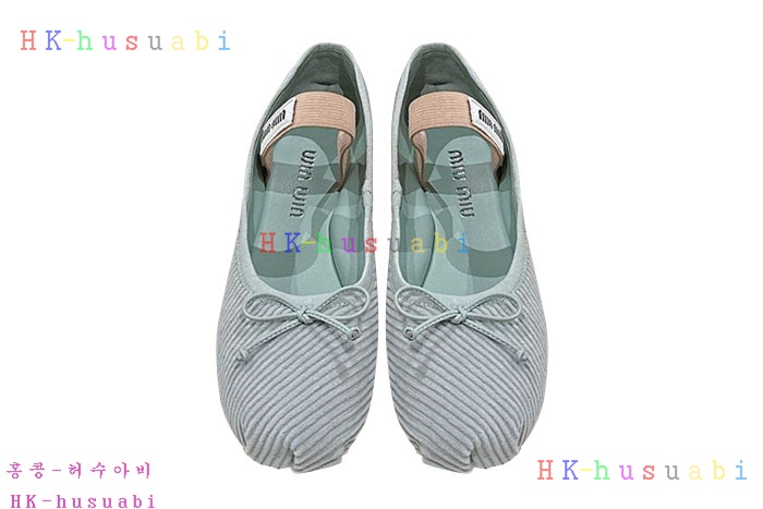 NEW 미우미우 신발 신상 MU 6692660