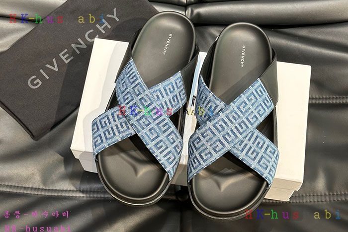 NEW 지방시 샌들 신상 GV 682223