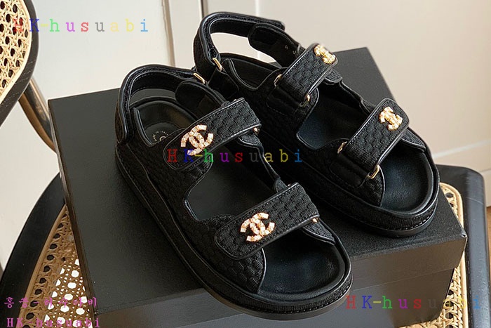 NEW 샤넬 샌들 신상 C 6690018
