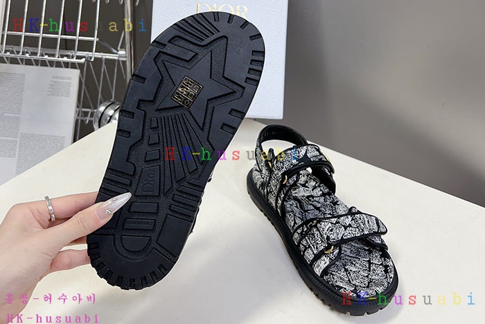 NEW 디올 신발 신상 DR 969906