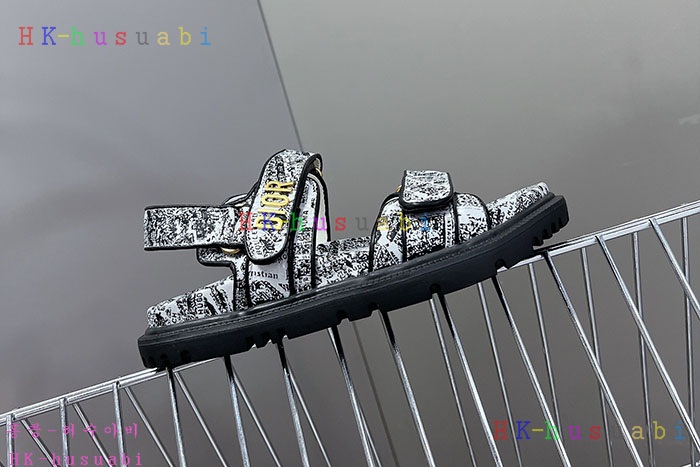 NEW 디올 신발 신상 DR 969907