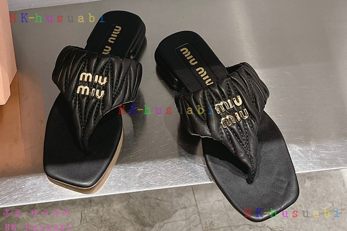 NEW 미우미우 샌들 신상 M 968010