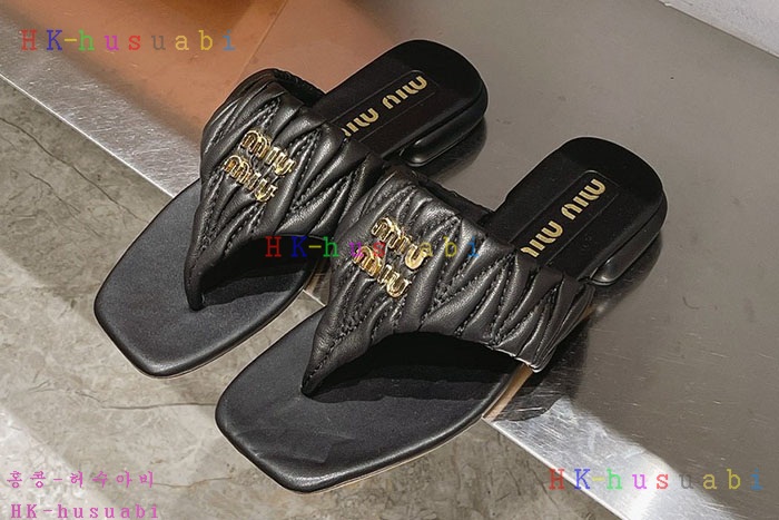 NEW 미우미우 샌들 신상 M 968010